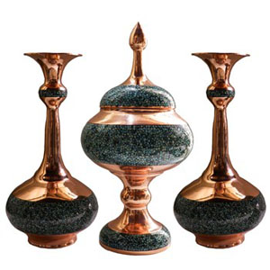 GAZ DISH AND turquoise POT