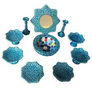 SET OF Pottery container